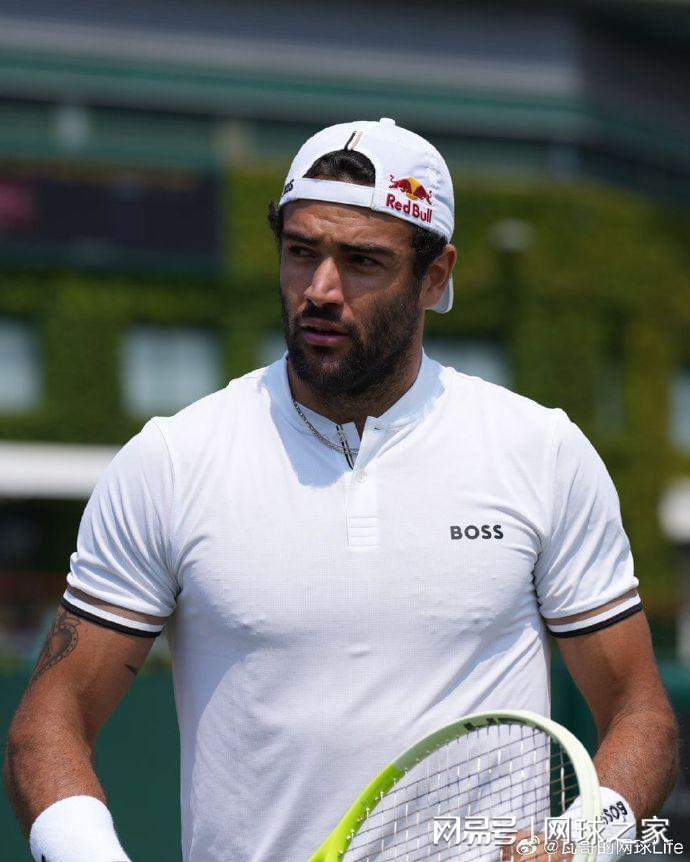 在线棋牌-澳网男单首轮焦点对话：贝雷帽大战小野兔！