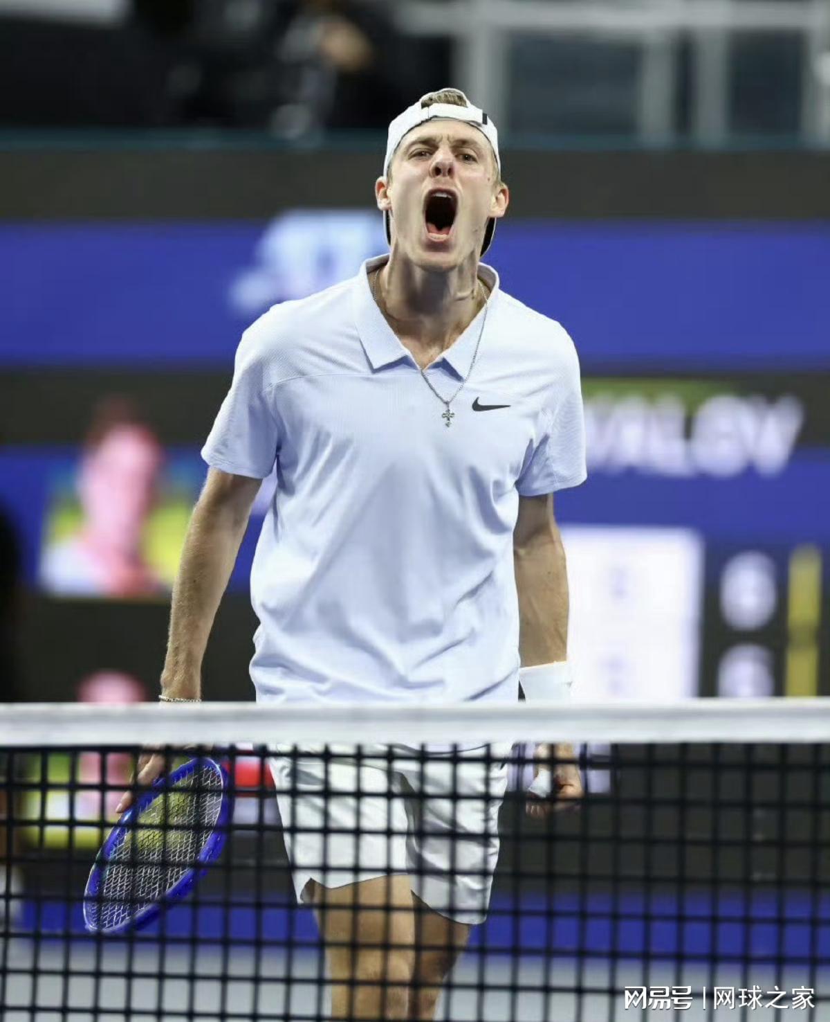 在线棋牌-澳网男单首轮焦点对话：贝雷帽大战小野兔！