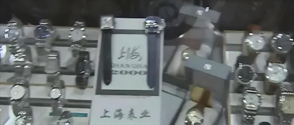 棋牌游戏-毛主席时代的十大名牌，如今还有多少能买到？